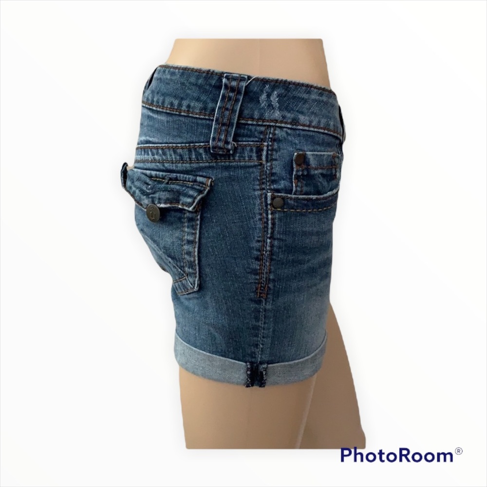 Jean shorts size 1 💙 - Picture 2 of 7